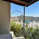 Small House In Bodrum 아파트